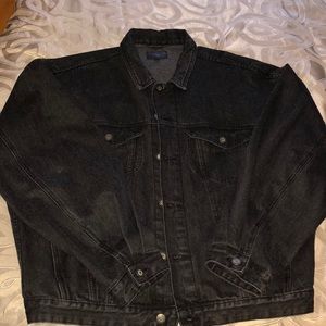 Black jean jacket size XL